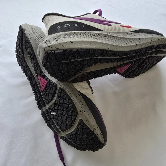 Nike Air Zoom Pegasus 39 Shield Womens 6.5 White Purple Running Shoes - Picture 4 of 16